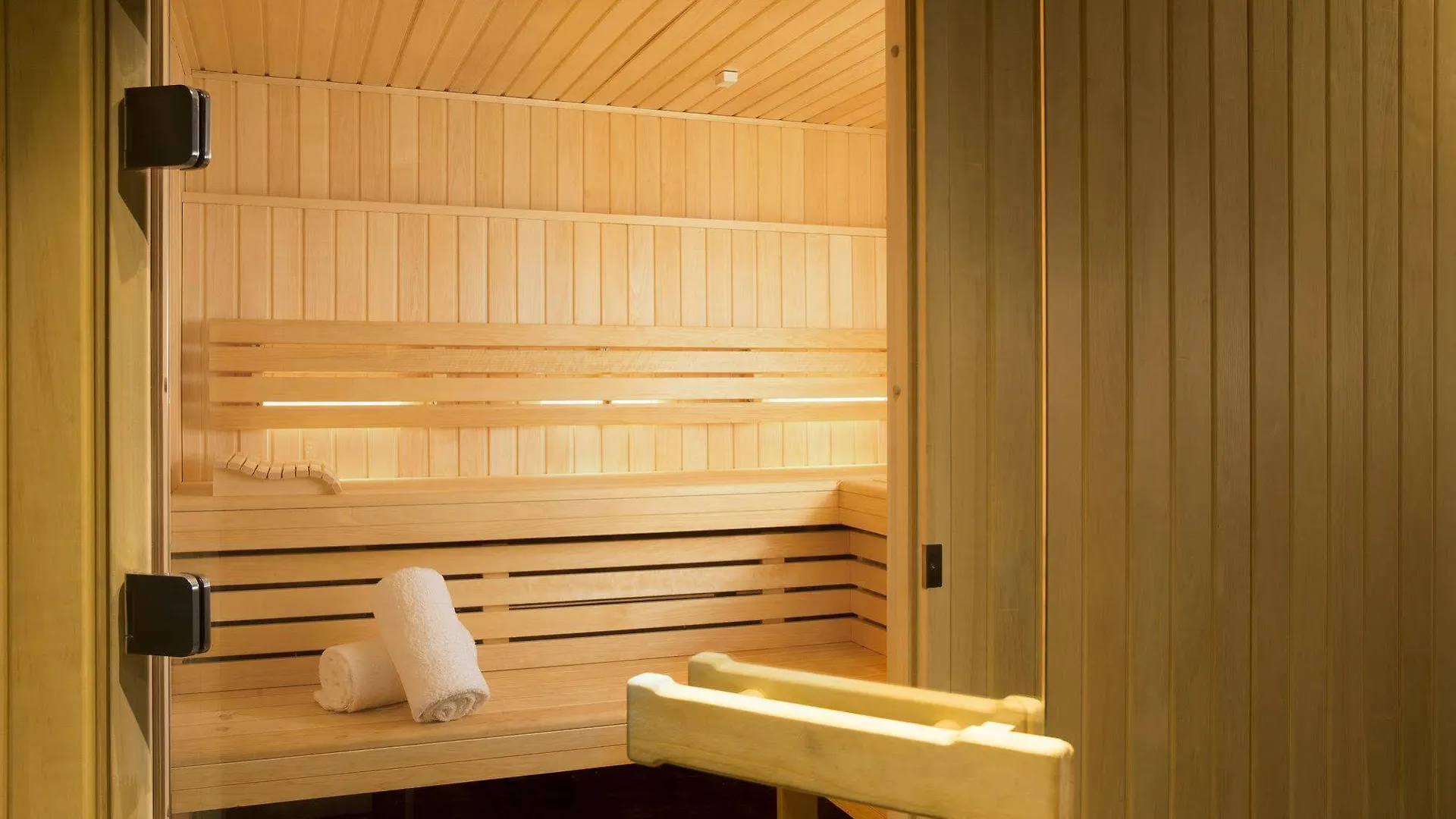 Le Tsuba Hotel Parigi